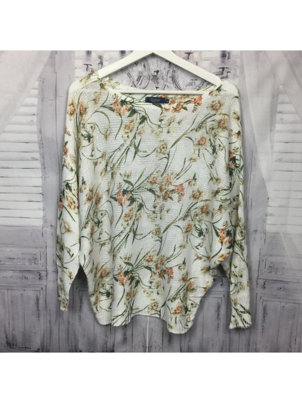 Collezioni Leonardo White Knit Pullover Sweater